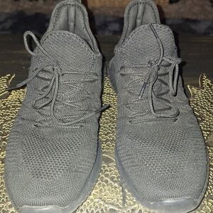 Amazon Men's Charcoal Knit Sneakers